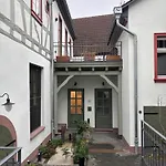 Inn Gaestehaus Gruener Baum