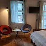Gaestehaus Gruener Baum * Oestrich-Winkel