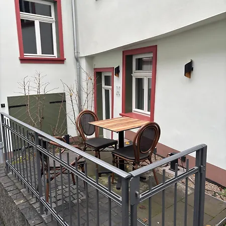 Gaestehaus Gruener Baum Πανδοχείο Oestrich-Winkel