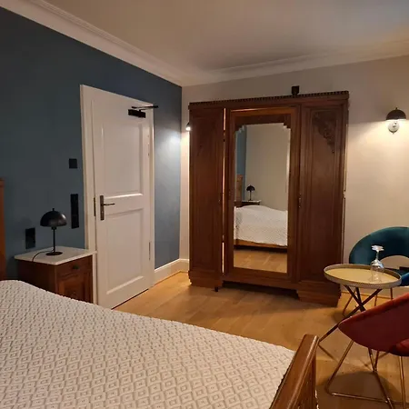 Gaestehaus Gruener Baum אורחן