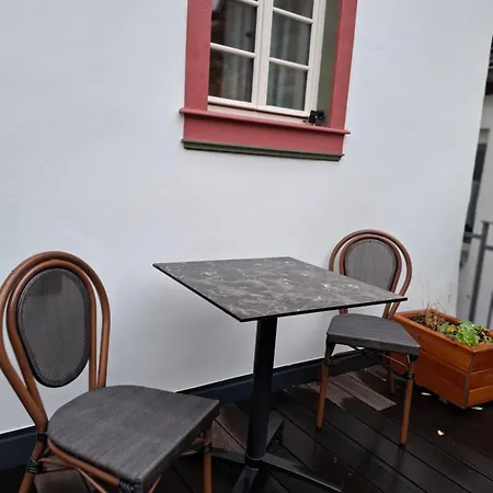 אורחן Gaestehaus Gruener Baum אוסטריך-ווינקל