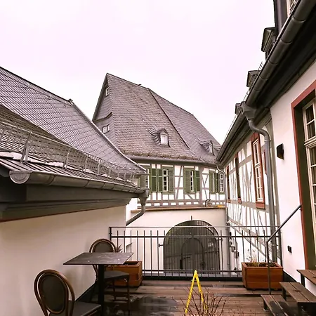 Gaestehaus Gruener Baum Πανδοχείο Oestrich-Winkel