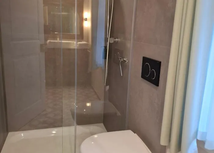 Gaestehaus Gruener Baum Herberg *